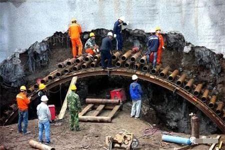 磐安隧道钢花管支护案例